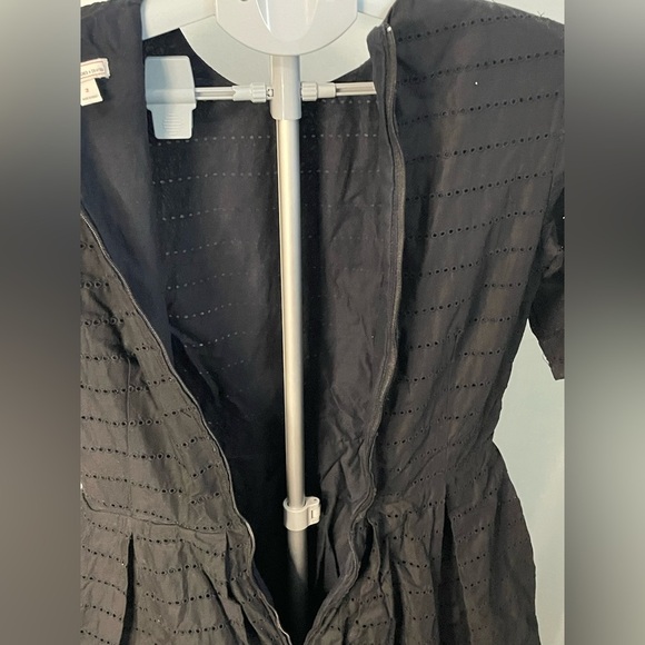 GAP Black eyelet fit and flare dress size 2 - Picture 6 of 9